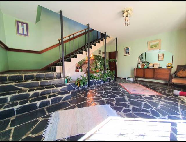5 BEDROOM HOUSE FOR SALE IN PAROW NORTH